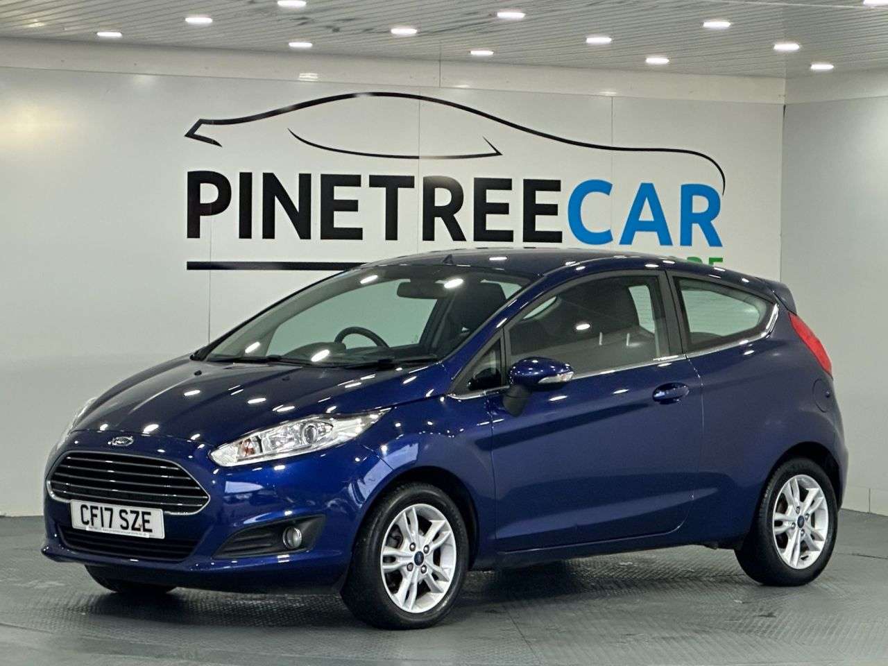A 2017 FORD FIESTA 1.0T EcoBoost Zetec Hatchback 3dr Petrol Manual Euro 6 (s/s) (100 ps) A 2017 FORD FIESTA 1.0T EcoBoost Zetec Hatchback 3dr Petrol Manual Euro 6 (s/s) (100 ps)