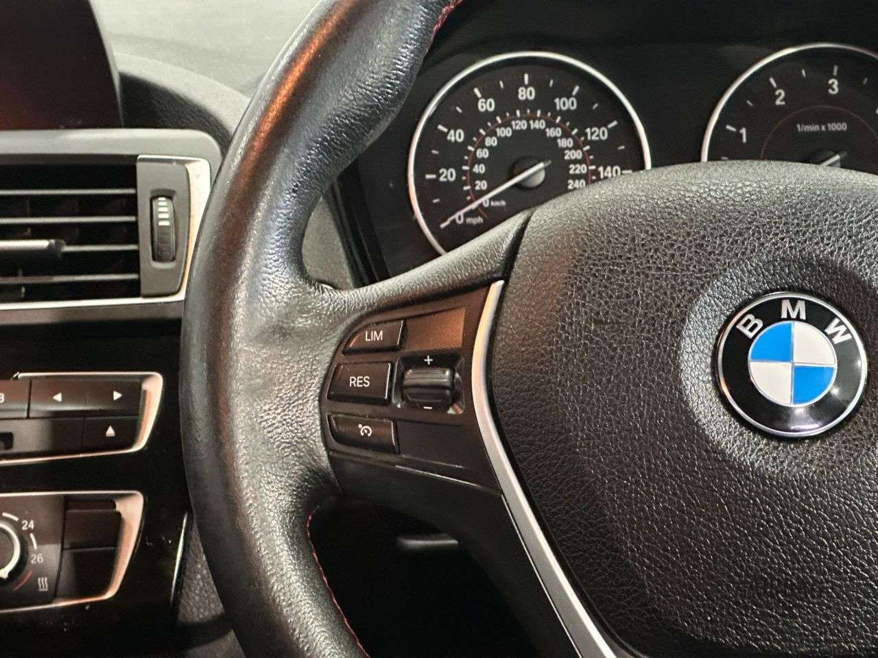 2016 BMW 1 SERIES 2016 BMW 1 SERIES