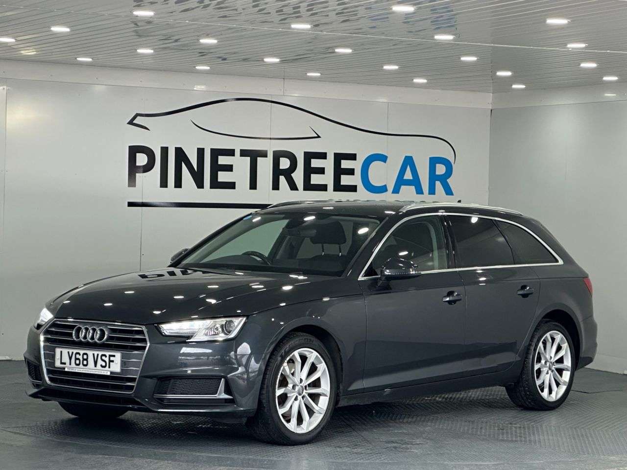 A 2019 AUDI A4 AVANT 2.0 TDI 35 Sport Estate 5dr Diesel S Tronic Euro 6 (s/s) (150 ps) A 2019 AUDI A4 AVANT 2.0 TDI 35 Sport Estate 5dr Diesel S Tronic Euro 6 (s/s) (150 ps)