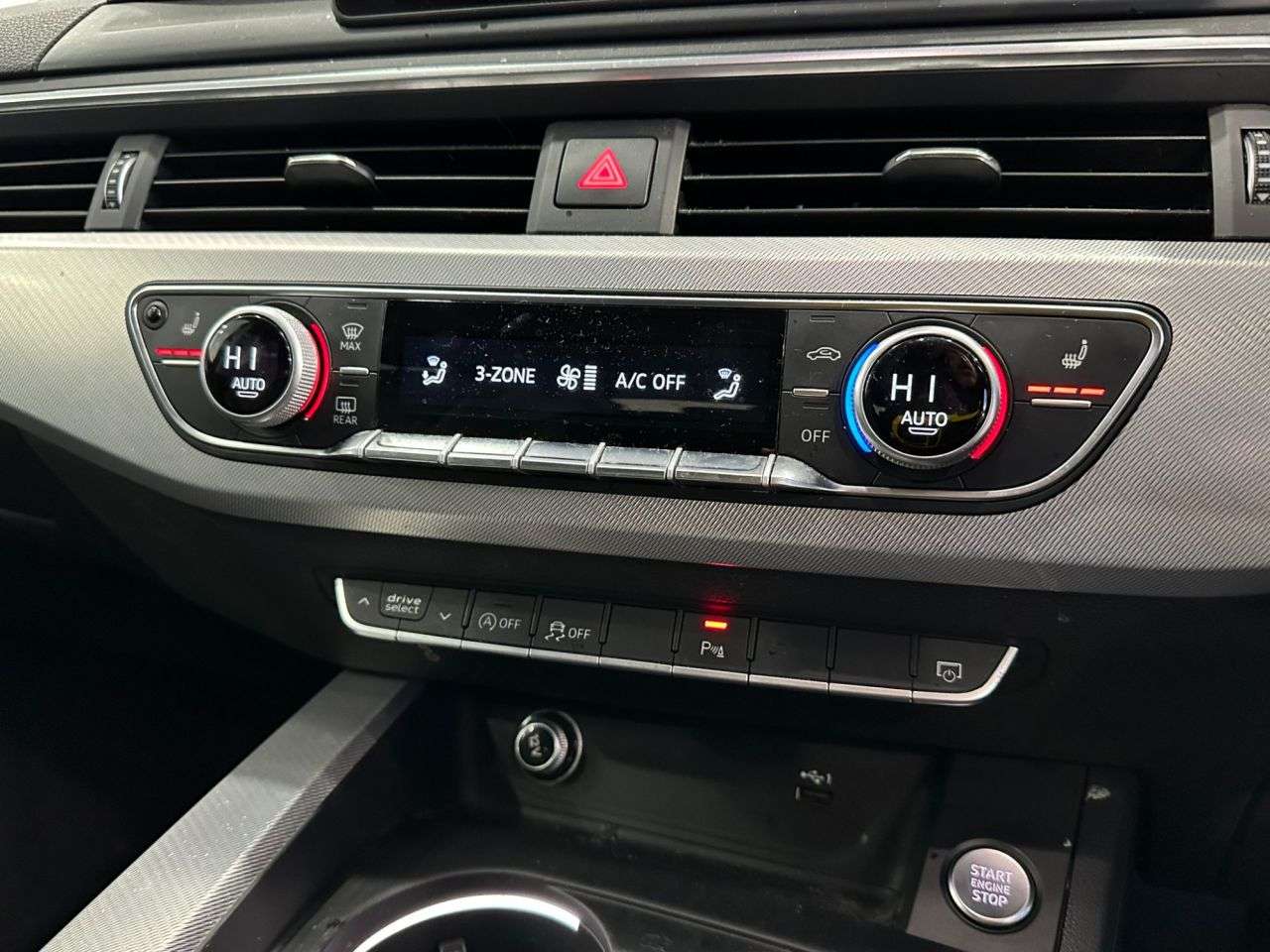 2019 AUDI A4 AVANT 2019 AUDI A4 AVANT