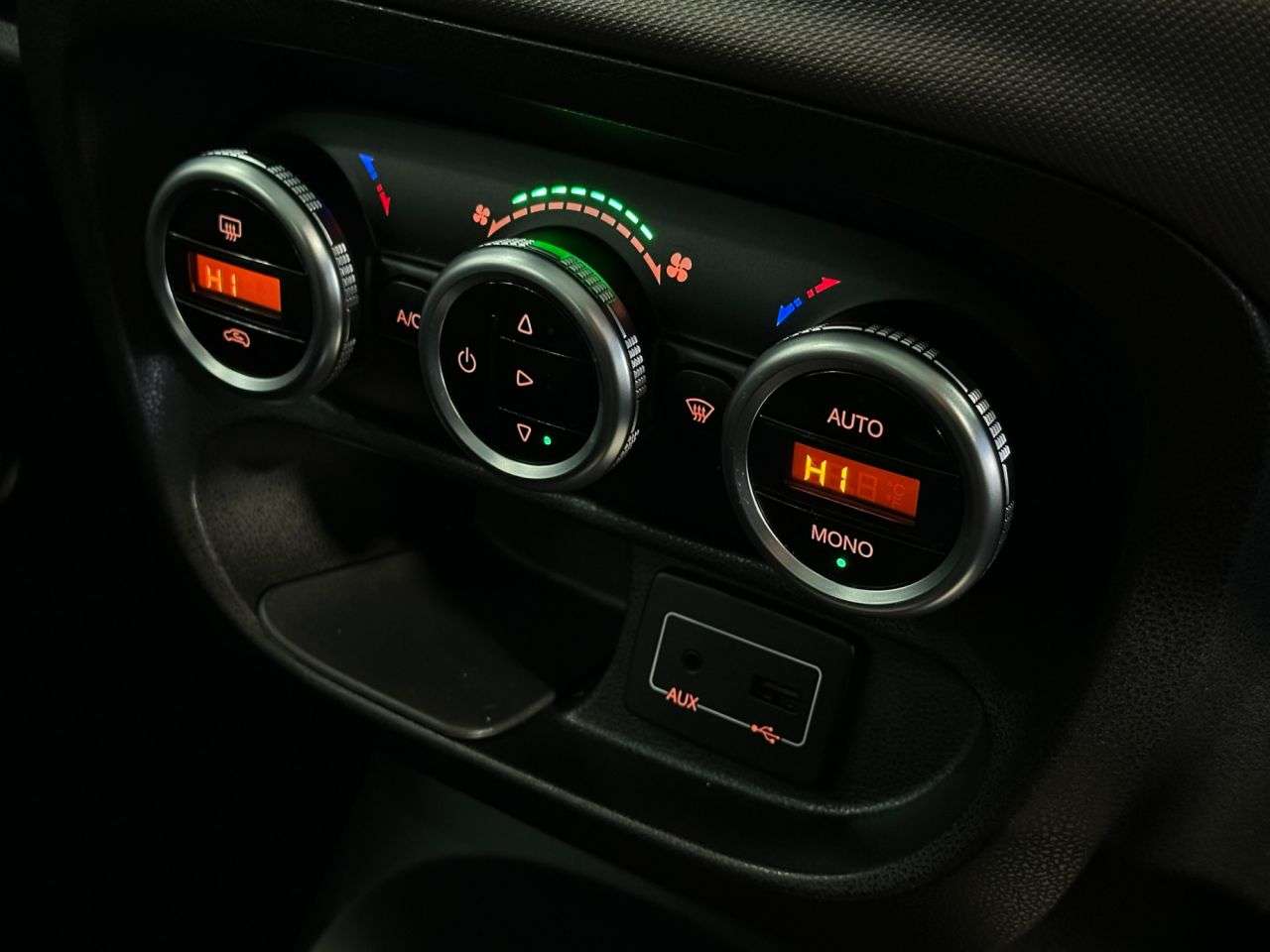 2017 FIAT 500L 2017 FIAT 500L