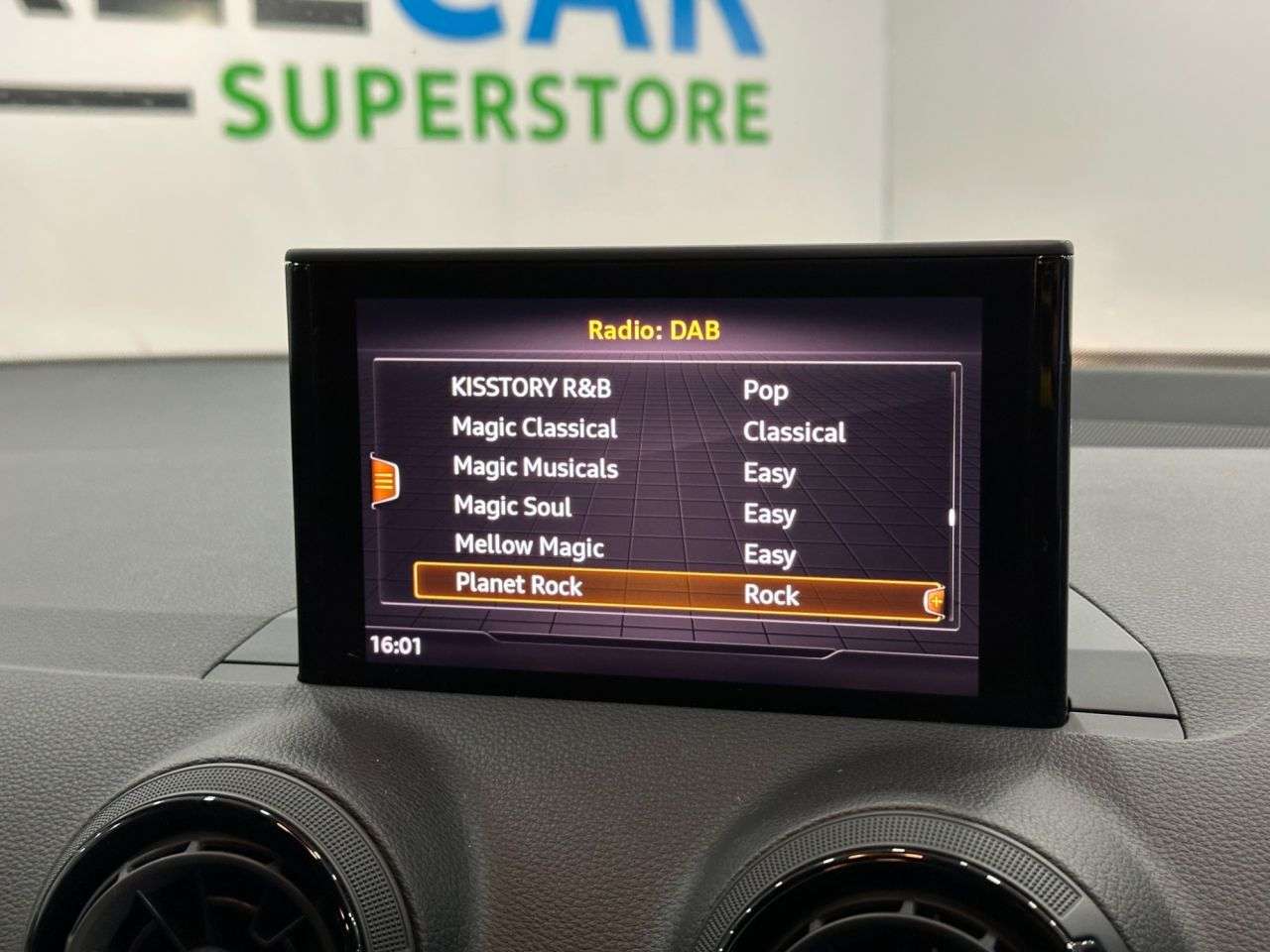 2018 AUDI Q2 2018 AUDI Q2