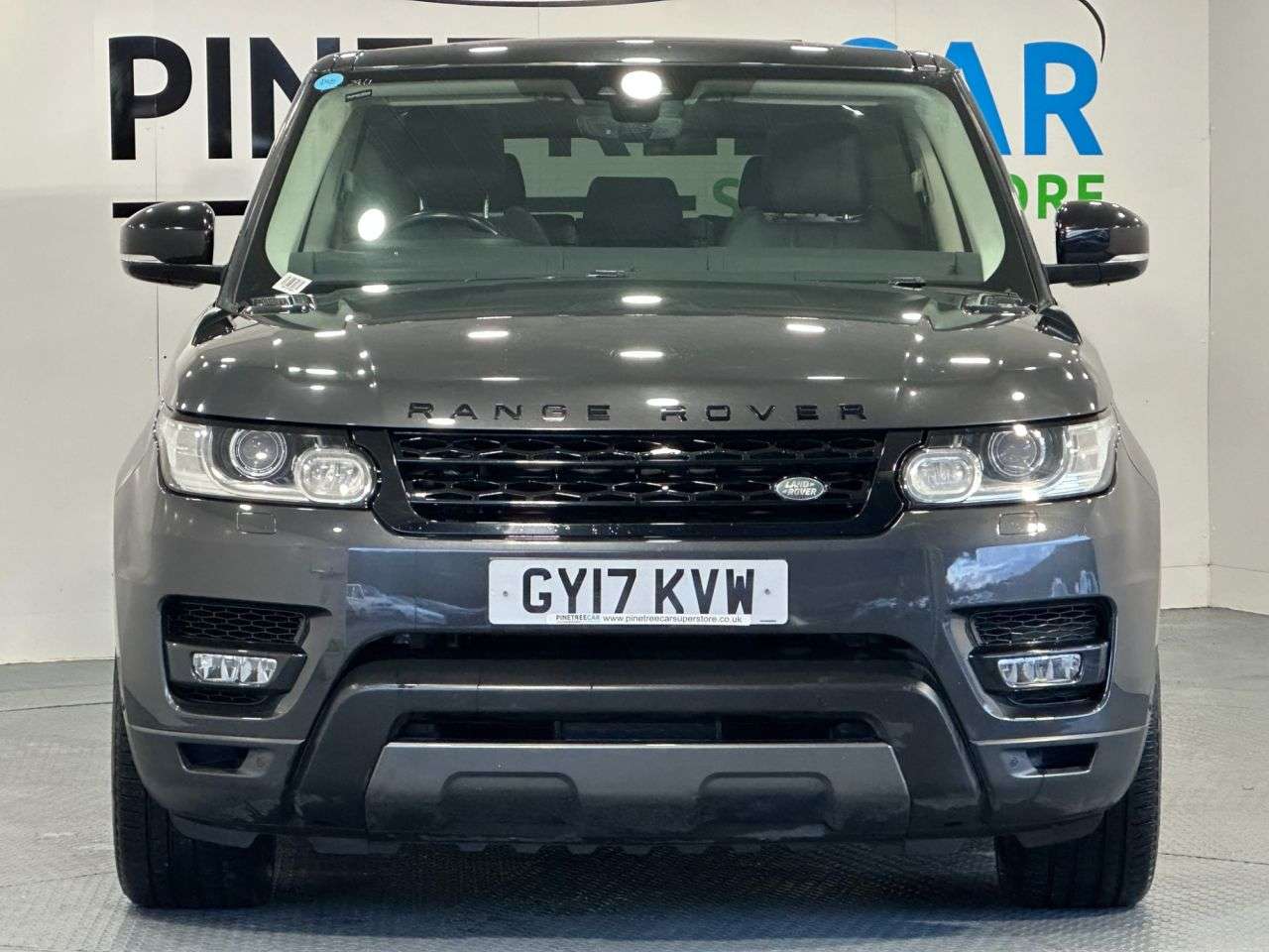 A 2017 LAND ROVER RANGE ROVER SPORT 3.0 SD V6 HSE Dynamic SUV 5dr Diesel Auto 4WD Euro 6 (s/s) (306 ps) A 2017 LAND ROVER RANGE ROVER SPORT 3.0 SD V6 HSE Dynamic SUV 5dr Diesel Auto 4WD Euro 6 (s/s) (306 ps)