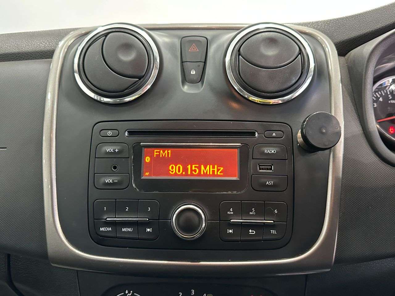 2016 DACIA LOGAN MCV 2016 DACIA LOGAN MCV