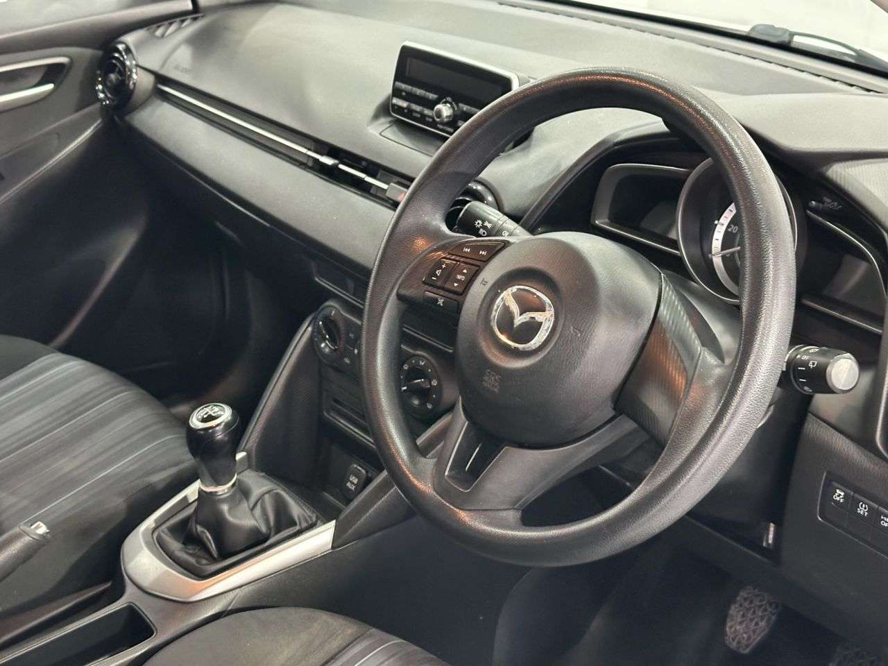 2015 MAZDA MAZDA2 2015 MAZDA MAZDA2