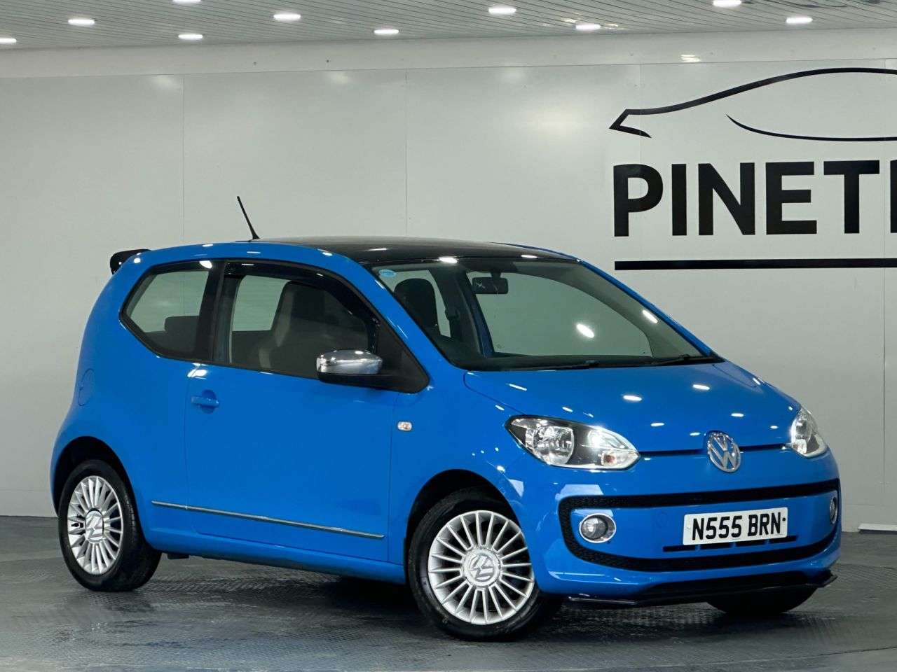 A 2015 VOLKSWAGEN UP! 1.0 High up! Hatchback 3dr Petrol Manual Euro 5 (75 ps) A 2015 VOLKSWAGEN UP! 1.0 High up! Hatchback 3dr Petrol Manual Euro 5 (75 ps)