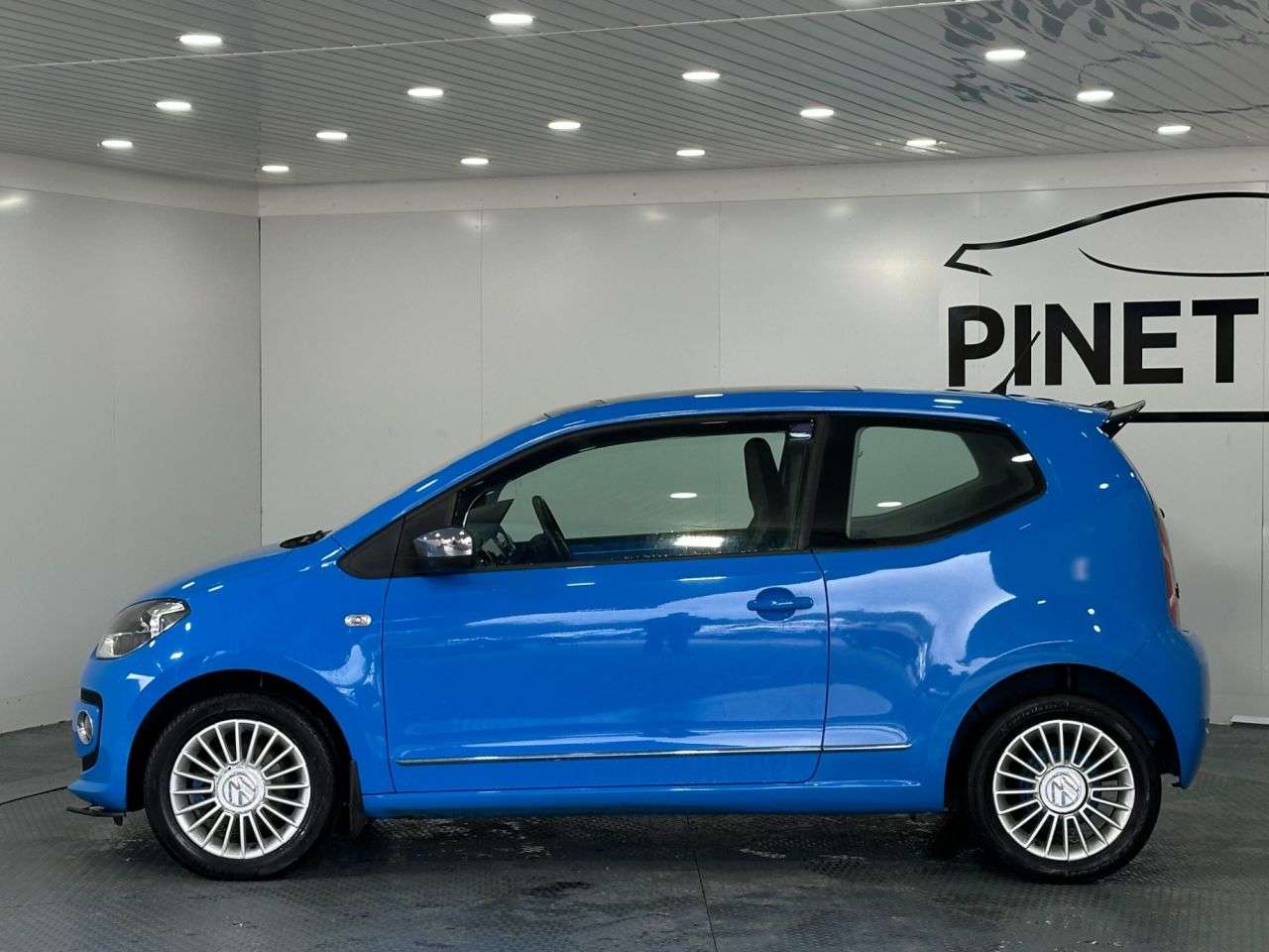 2015 VOLKSWAGEN UP! 2015 VOLKSWAGEN UP!