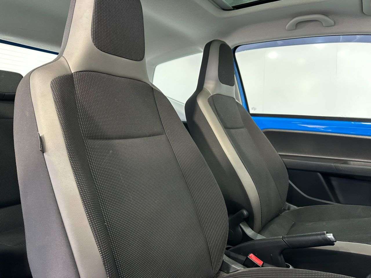 2015 VOLKSWAGEN UP! 2015 VOLKSWAGEN UP!