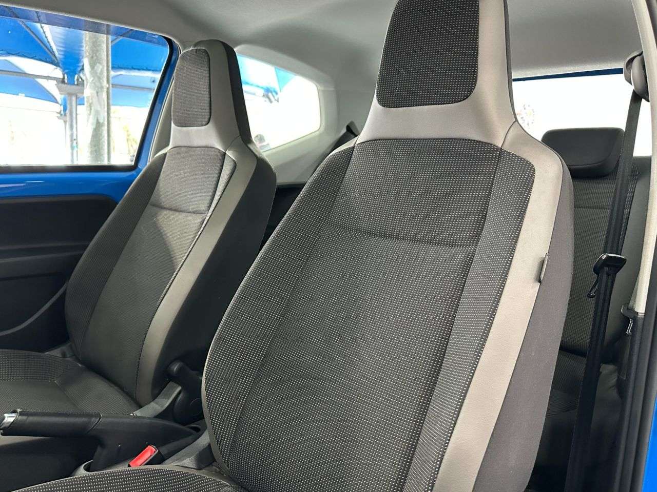 2015 VOLKSWAGEN UP! 2015 VOLKSWAGEN UP!