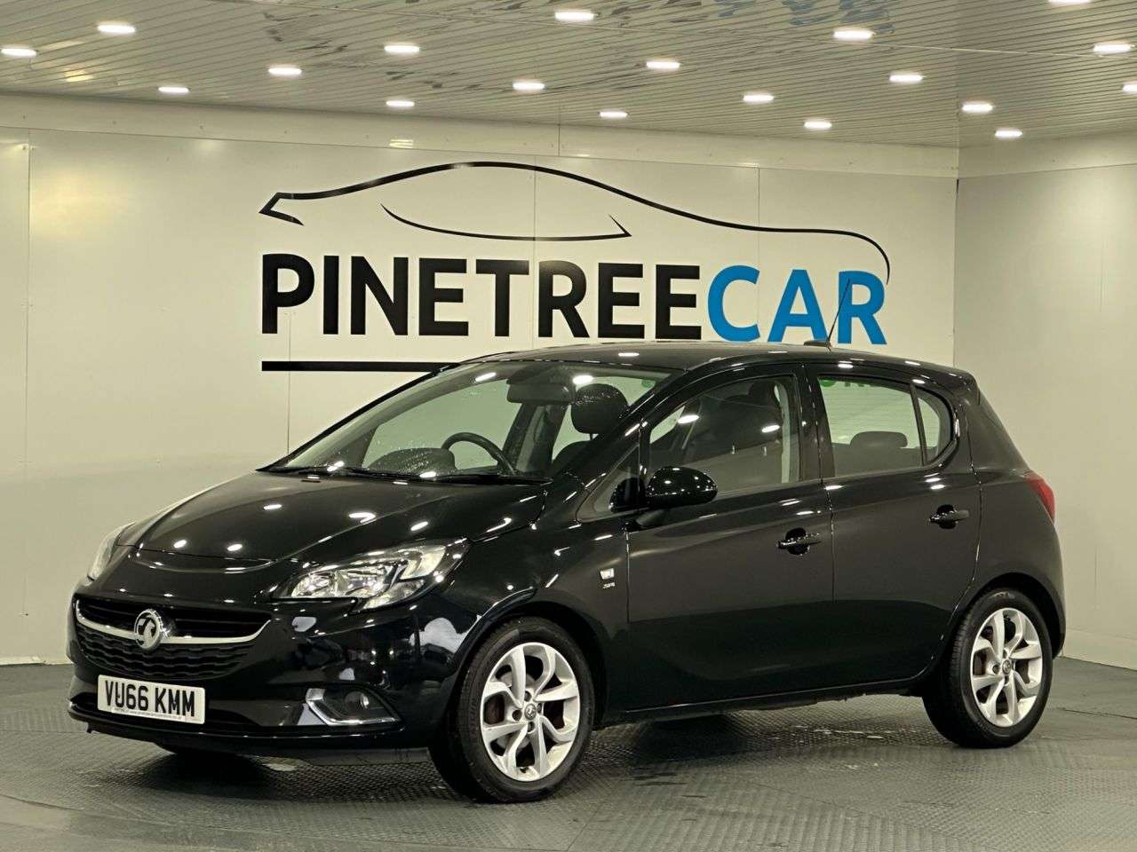 A 2016 VAUXHALL CORSA 1.4i ecoFLEX SRi Hatchback 5dr Petrol Manual Euro 6 (90 ps) A 2016 VAUXHALL CORSA 1.4i ecoFLEX SRi Hatchback 5dr Petrol Manual Euro 6 (90 ps)