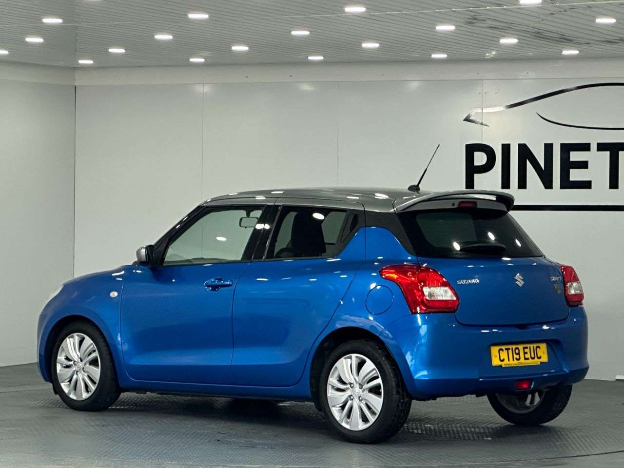 2019 SUZUKI SWIFT 2019 SUZUKI SWIFT