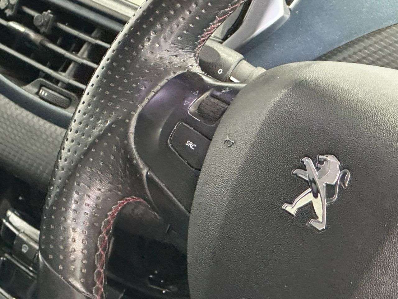 2015 PEUGEOT 2008 2015 PEUGEOT 2008