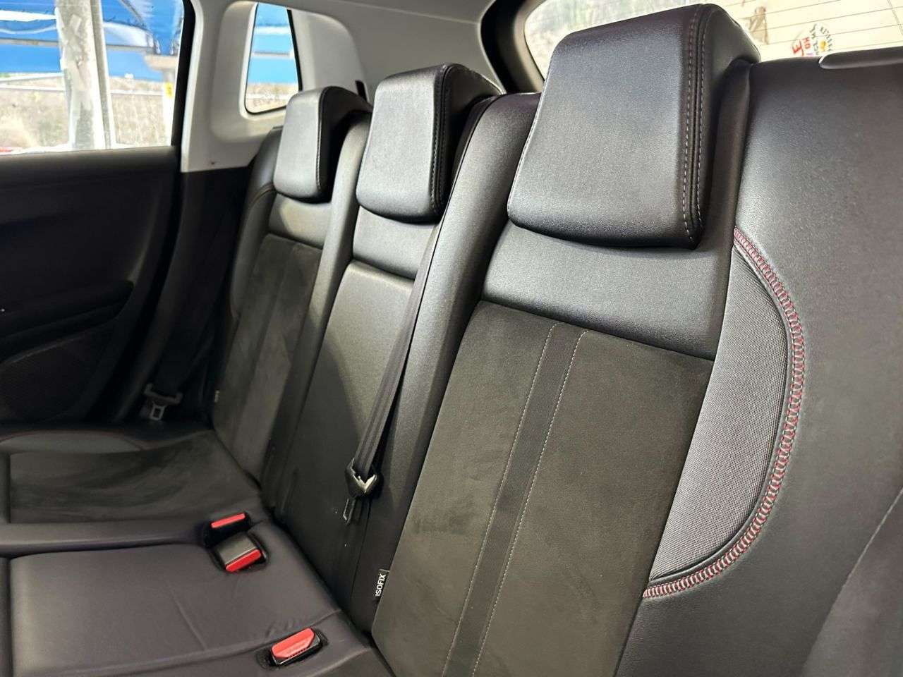 2015 PEUGEOT 2008 2015 PEUGEOT 2008