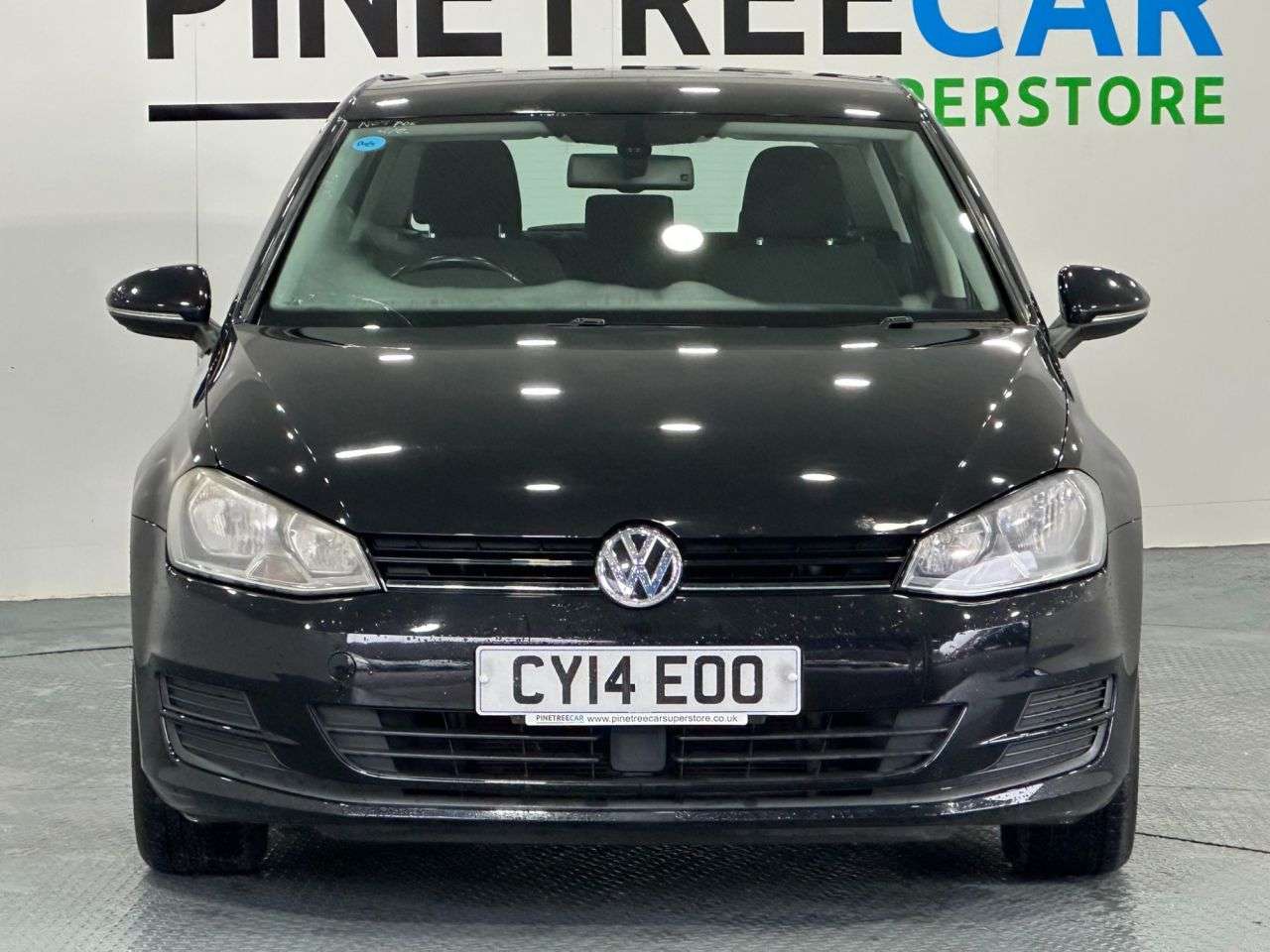 A 2014 VOLKSWAGEN GOLF 1.4 TSI BlueMotion Tech SE Hatchback 5dr Petrol Manual Euro 5 (s/s) (122 ps A 2014 VOLKSWAGEN GOLF 1.4 TSI BlueMotion Tech SE Hatchback 5dr Petrol Manual Euro 5 (s/s) (122 ps