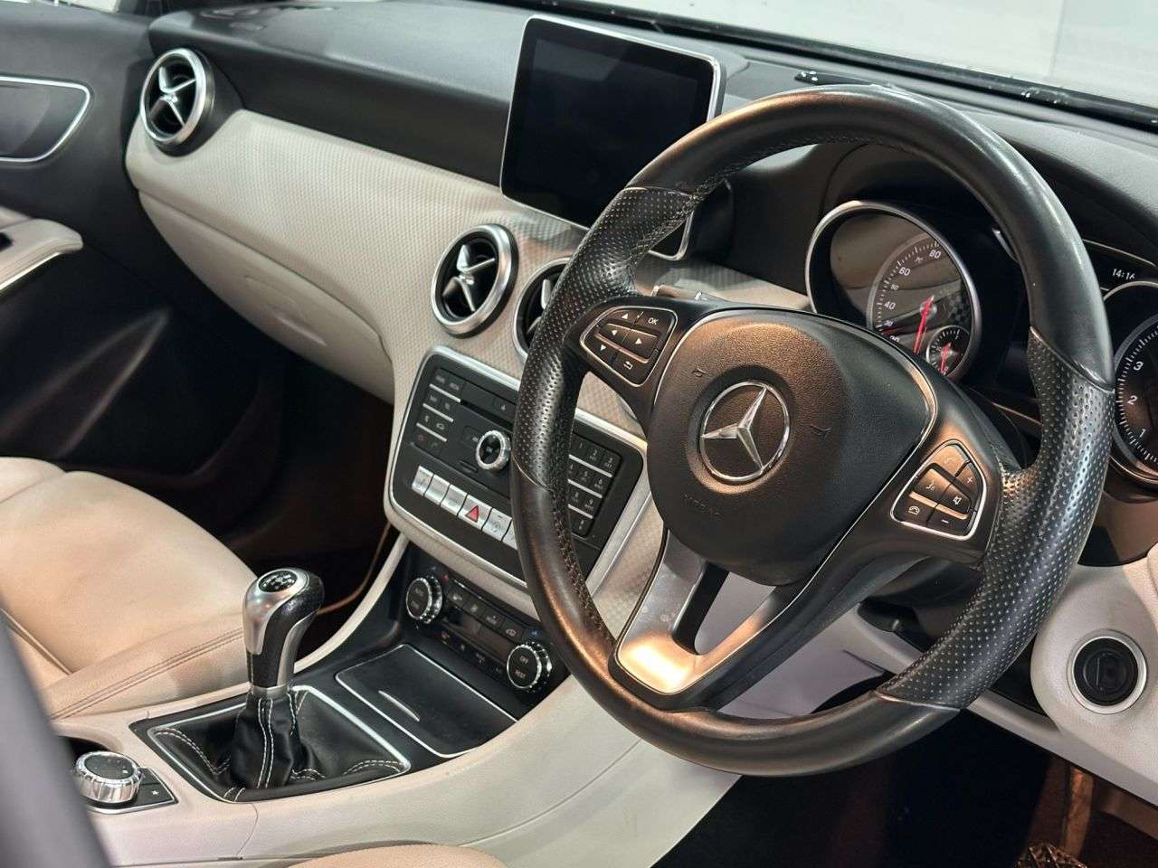 2015 MERCEDES-BENZ A-CLASS 2015 MERCEDES-BENZ A-CLASS
