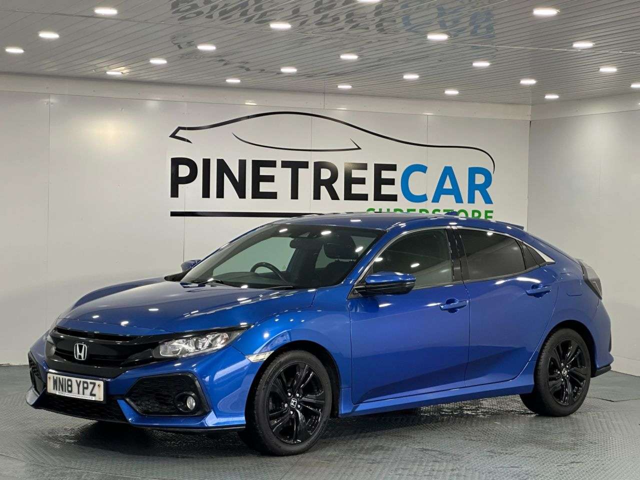 A 2018 HONDA CIVIC 1.6 i-DTEC SR Hatchback 5dr Diesel Manual Euro 6 (s/s) (120 ps) A 2018 HONDA CIVIC 1.6 i-DTEC SR Hatchback 5dr Diesel Manual Euro 6 (s/s) (120 ps)