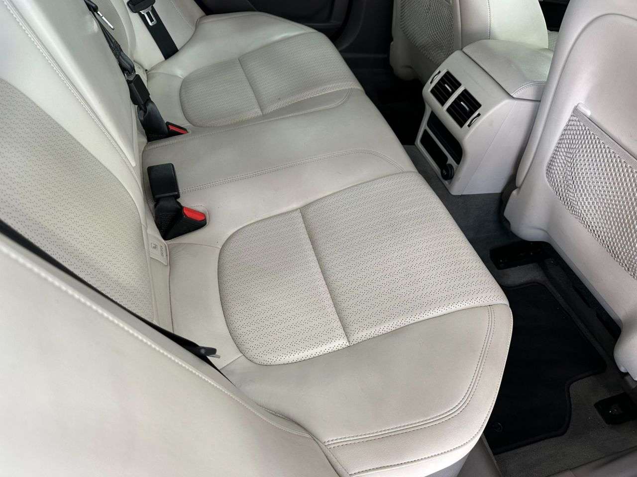 2017 JAGUAR XE 2017 JAGUAR XE