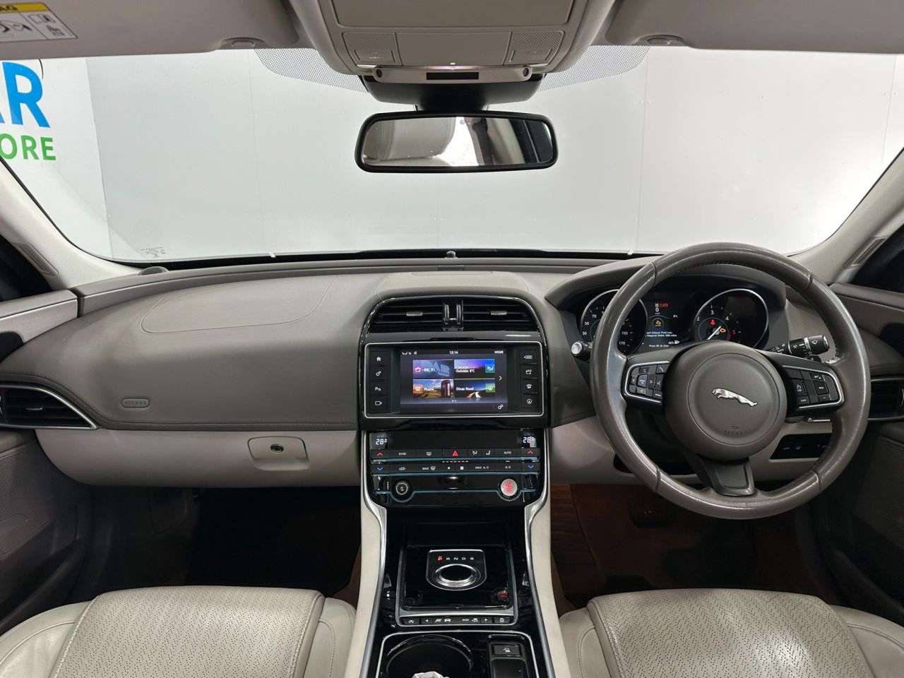 2017 JAGUAR XE 2017 JAGUAR XE