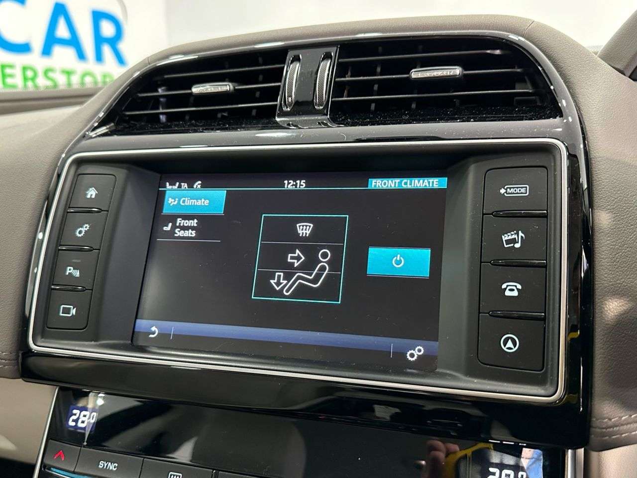 2017 JAGUAR XE 2017 JAGUAR XE