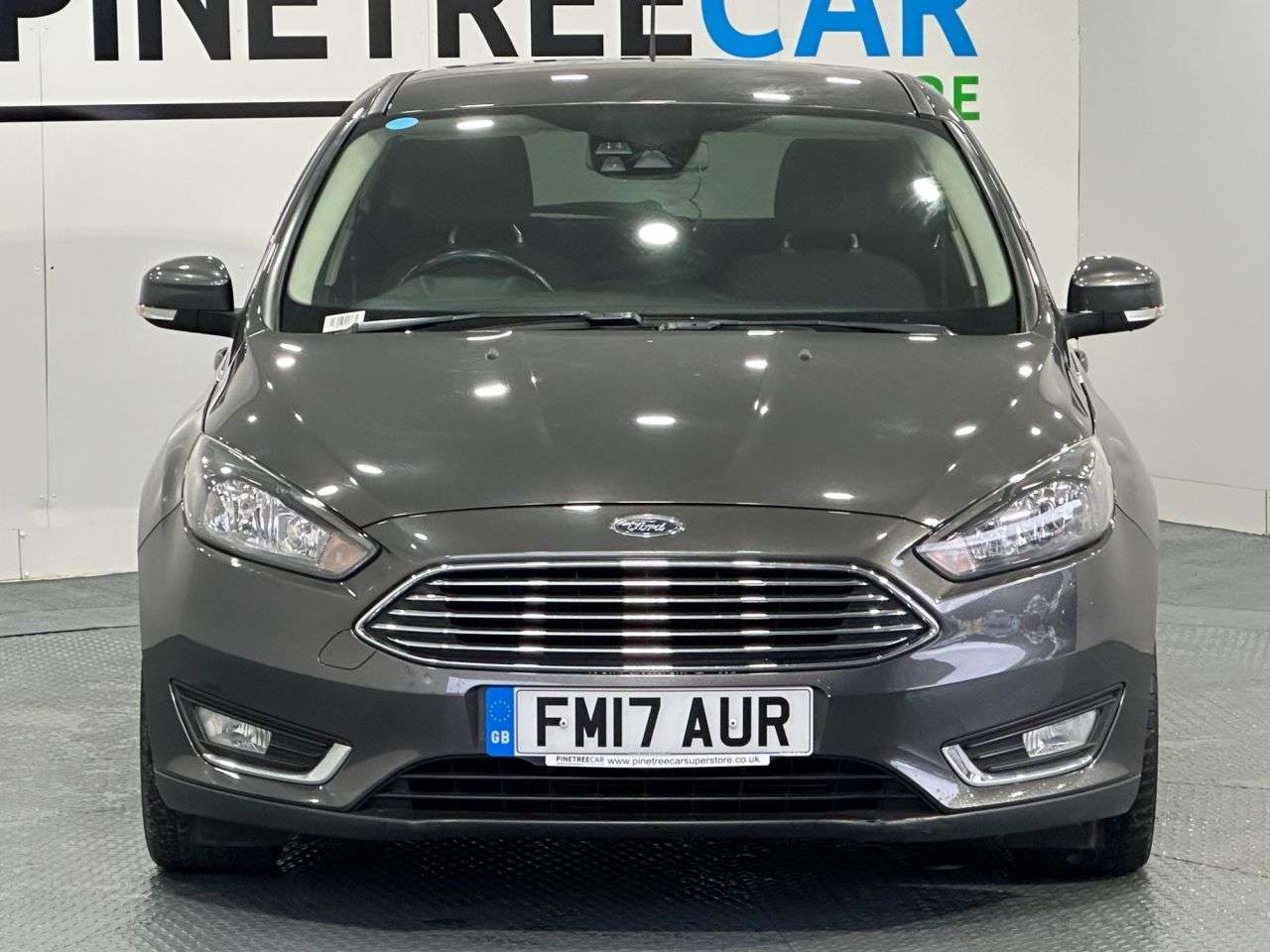 A 2017 FORD FOCUS 1.0T EcoBoost Titanium Hatchback 5dr Petrol Manual Euro 6 (s/s) (100 ps) A 2017 FORD FOCUS 1.0T EcoBoost Titanium Hatchback 5dr Petrol Manual Euro 6 (s/s) (100 ps)