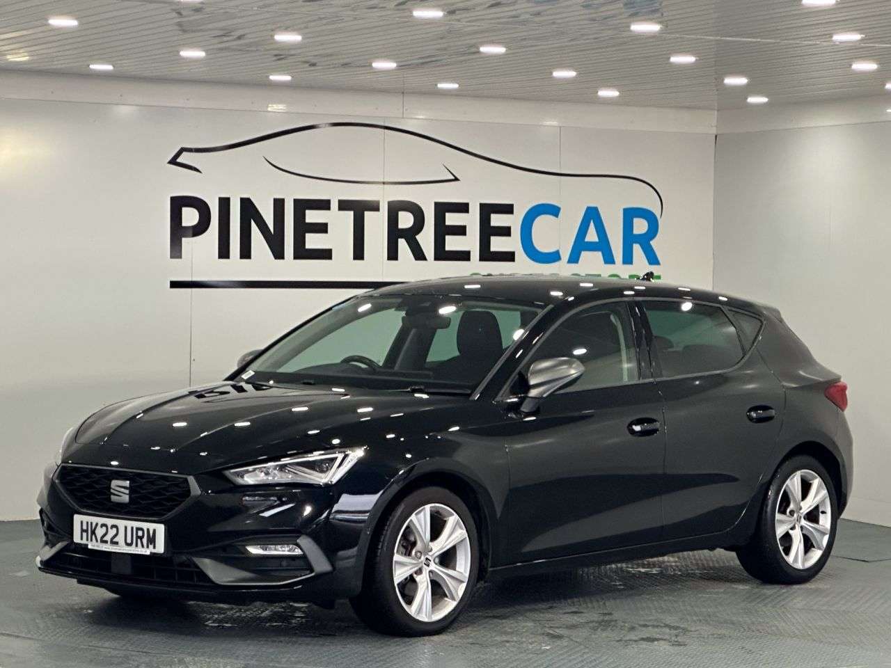 A 2022 SEAT LEON 1.5 TSI EVO FR Hatchback 5dr Petrol Manual Euro 6 (s/s) (130 ps) A 2022 SEAT LEON 1.5 TSI EVO FR Hatchback 5dr Petrol Manual Euro 6 (s/s) (130 ps)