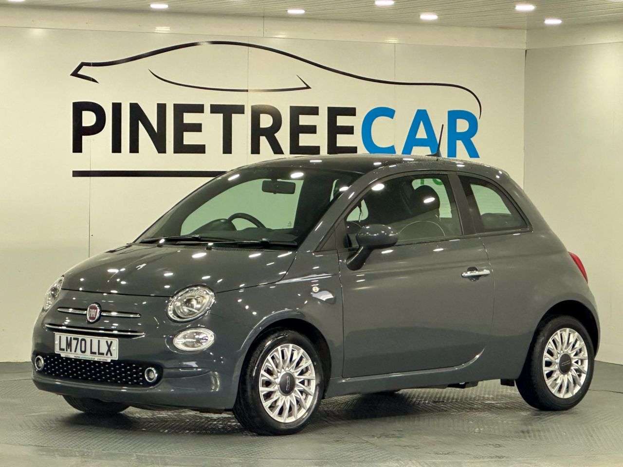 A 2021 FIAT 500 1.0 MHEV Lounge Hatchback 3dr Petrol Manual Euro 6 (s/s) (70 bhp) A 2021 FIAT 500 1.0 MHEV Lounge Hatchback 3dr Petrol Manual Euro 6 (s/s) (70 bhp)