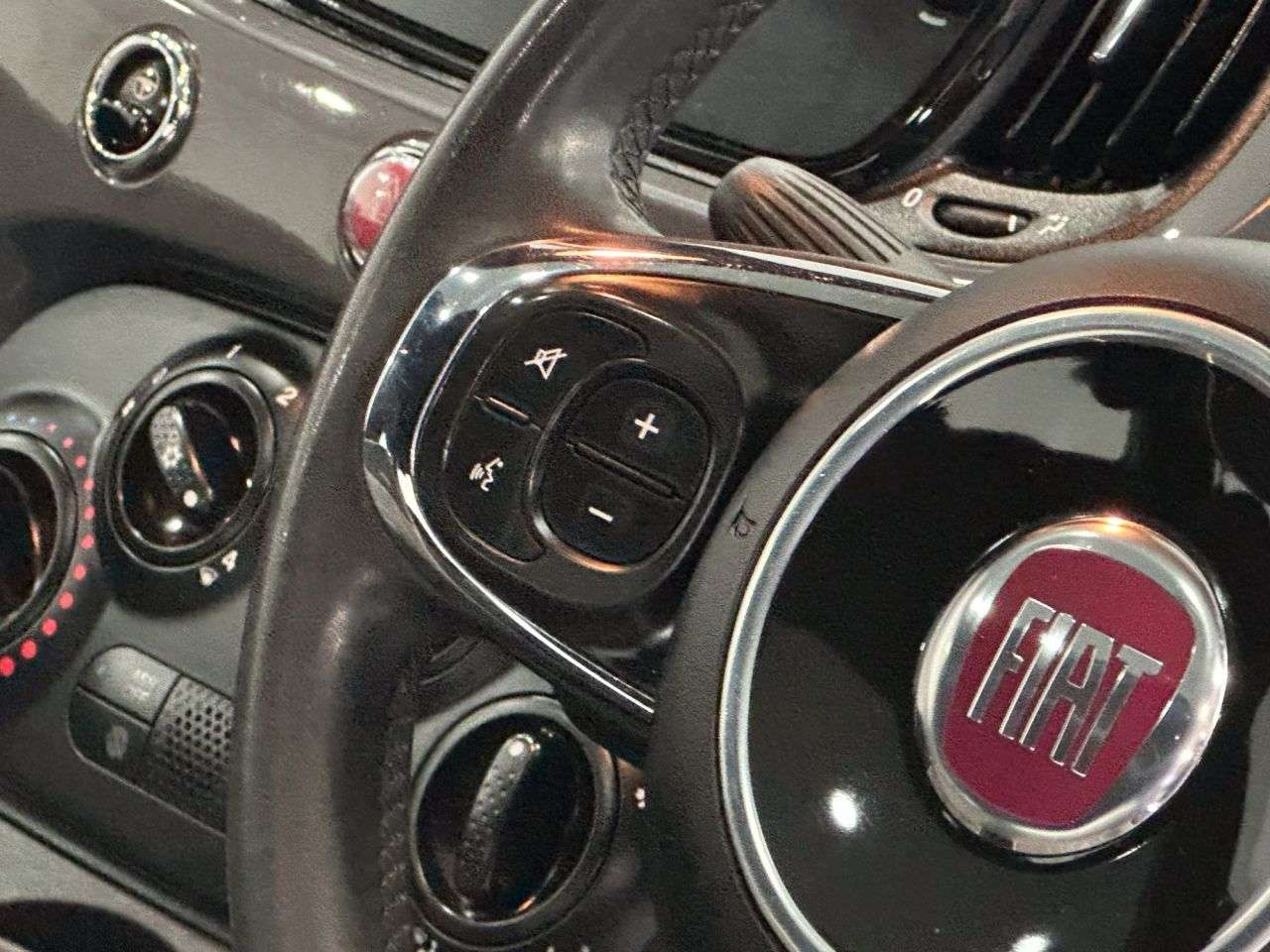 2021 FIAT 500 2021 FIAT 500