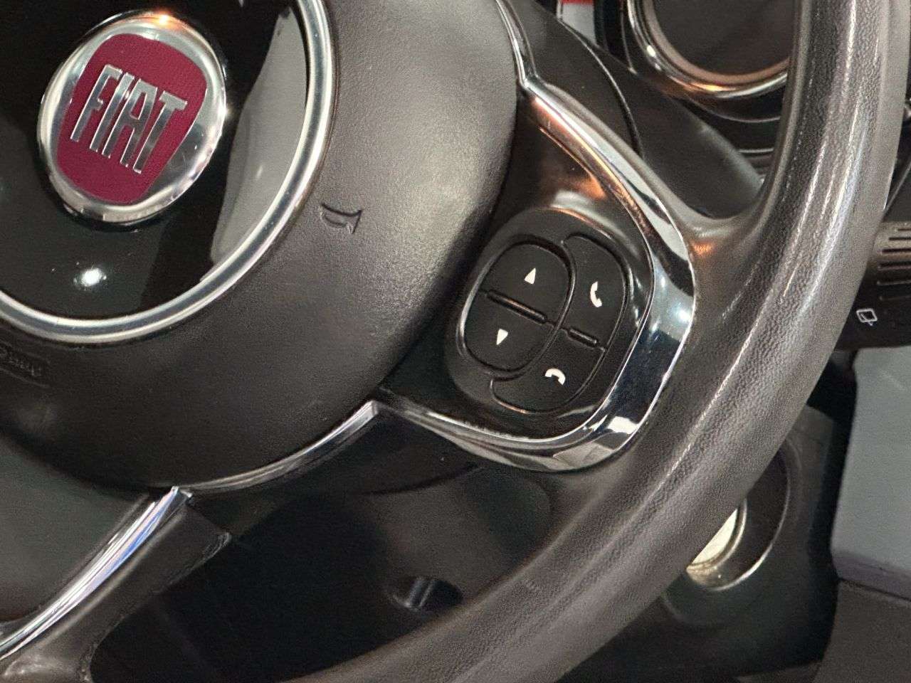 2021 FIAT 500 2021 FIAT 500