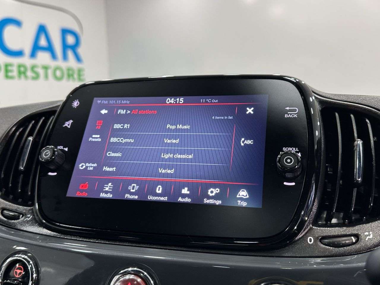 2021 FIAT 500 2021 FIAT 500