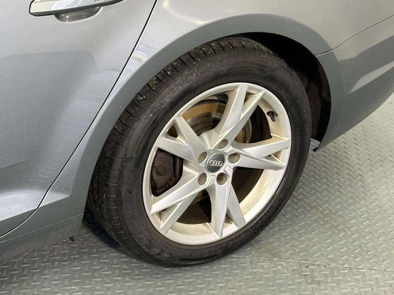 2017 AUDI A4 2017 AUDI A4