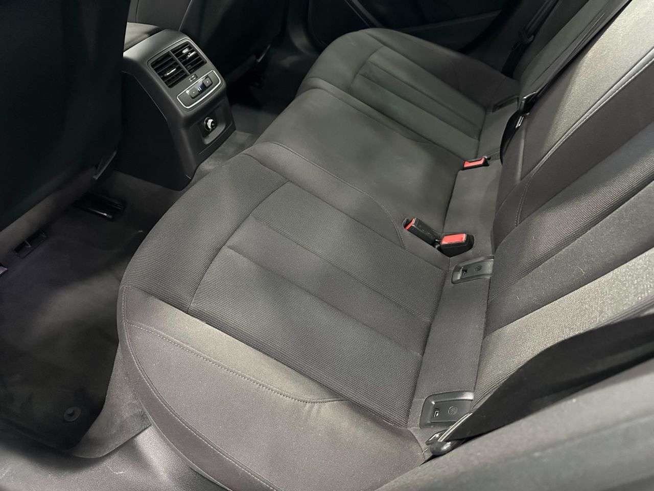 2017 AUDI A4 2017 AUDI A4