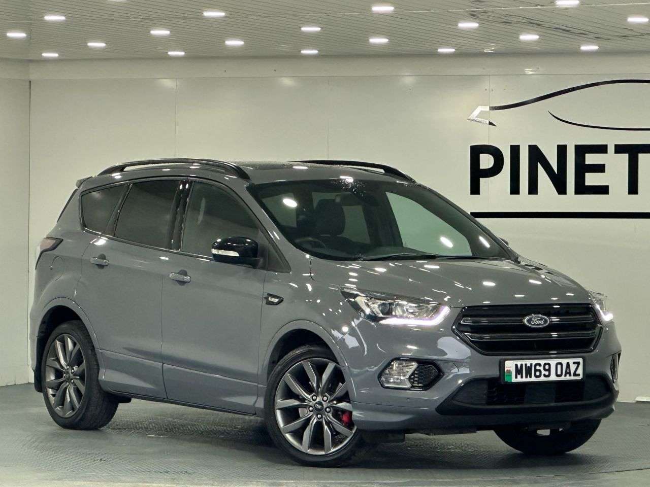 A 2019 FORD KUGA 2.0 TDCi EcoBlue ST-Line Edition SUV 5dr Diesel Manual Euro 6 (s/s) (150 ps A 2019 FORD KUGA 2.0 TDCi EcoBlue ST-Line Edition SUV 5dr Diesel Manual Euro 6 (s/s) (150 ps