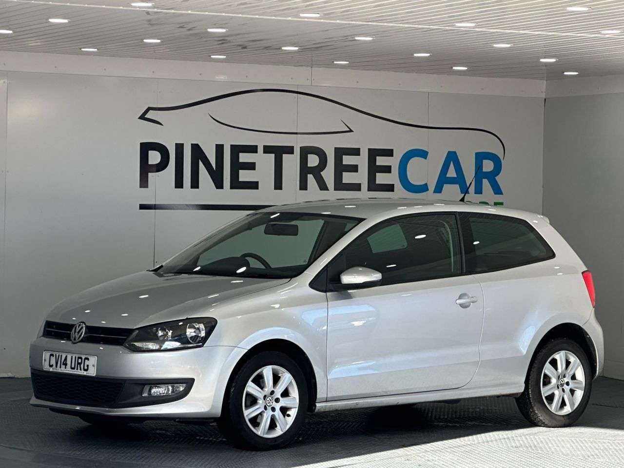 A 2014 VOLKSWAGEN POLO 1.2 Match Edition Hatchback 3dr Petrol Manual Euro 5 (70 ps) A 2014 VOLKSWAGEN POLO 1.2 Match Edition Hatchback 3dr Petrol Manual Euro 5 (70 ps)