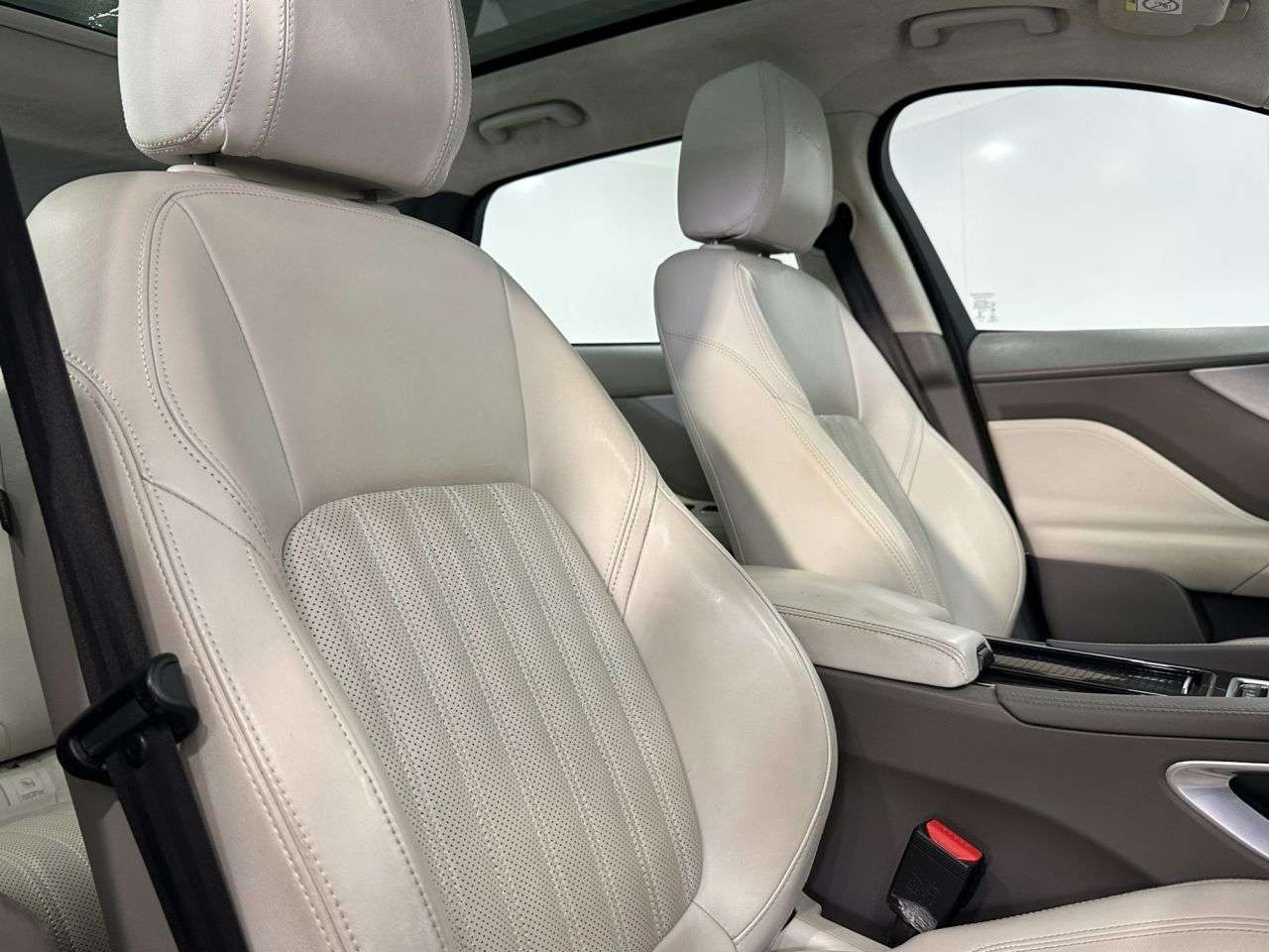 2018 JAGUAR F-PACE 2018 JAGUAR F-PACE