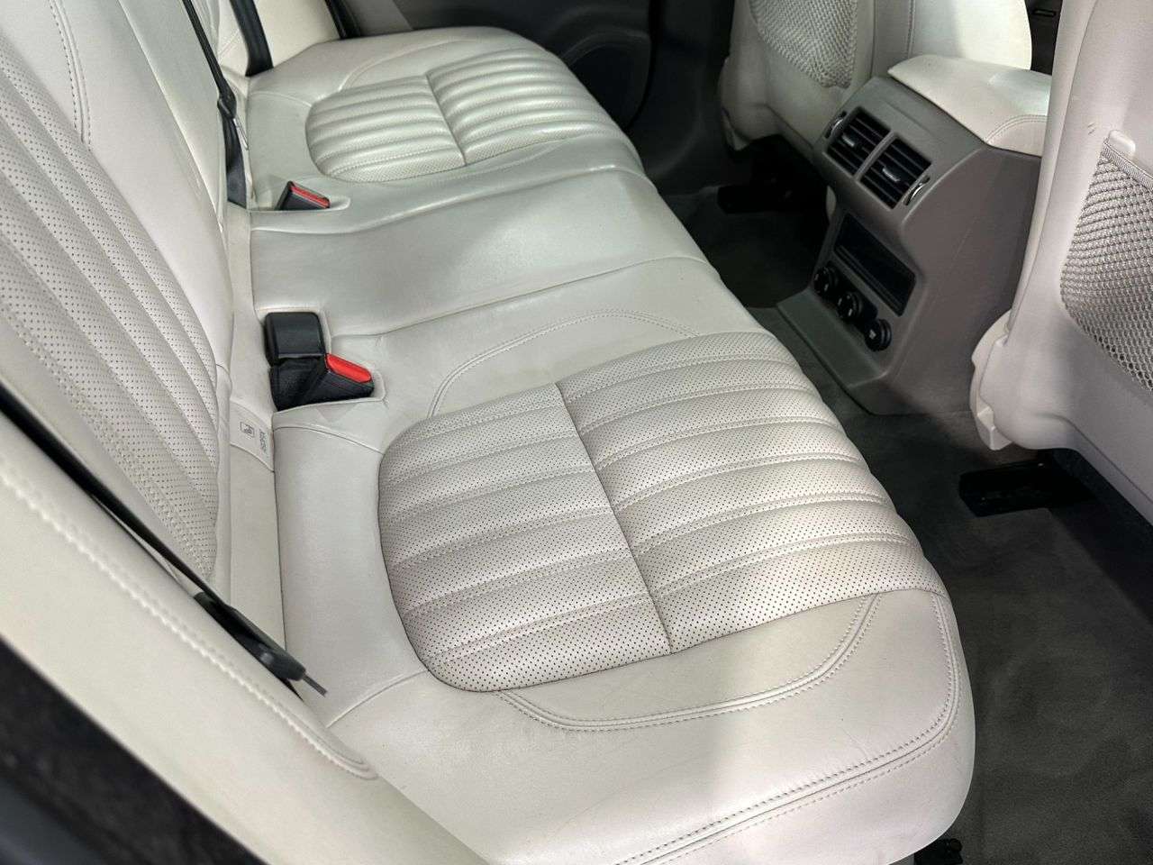 2018 JAGUAR F-PACE 2018 JAGUAR F-PACE