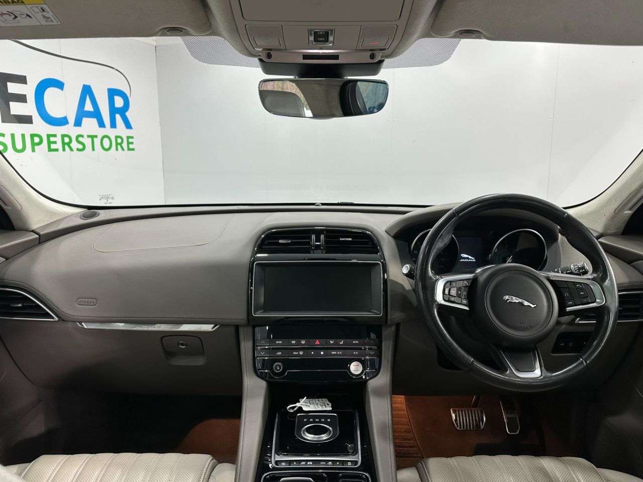 2018 JAGUAR F-PACE 2018 JAGUAR F-PACE