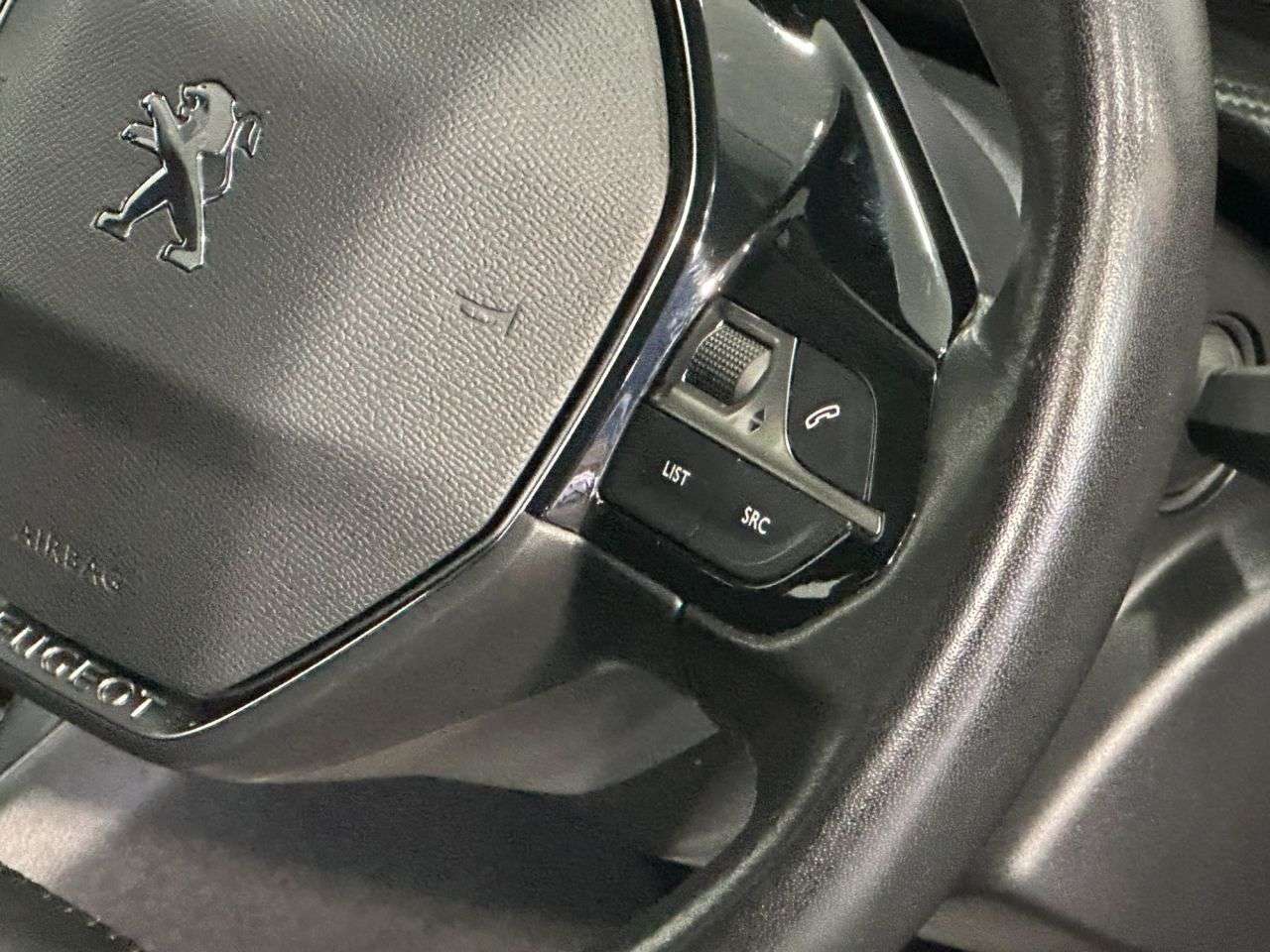 2021 PEUGEOT 2008 2021 PEUGEOT 2008