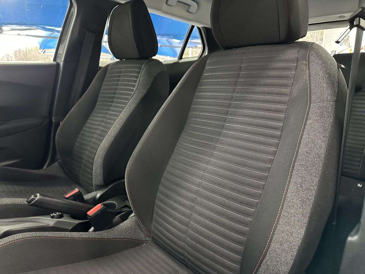 2021 PEUGEOT 2008 2021 PEUGEOT 2008