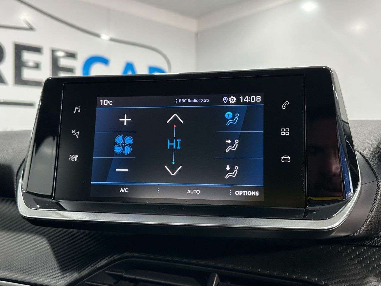 2021 PEUGEOT 2008 2021 PEUGEOT 2008