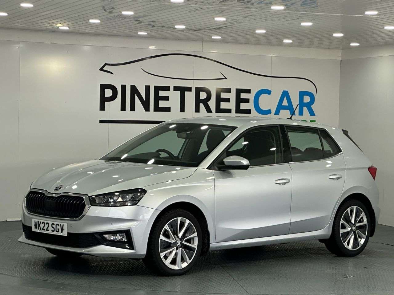 A 2022 SKODA FABIA 1.0 TSI SE L Hatchback 5dr Petrol Manual Euro 6 (s/s) (110 ps) A 2022 SKODA FABIA 1.0 TSI SE L Hatchback 5dr Petrol Manual Euro 6 (s/s) (110 ps)