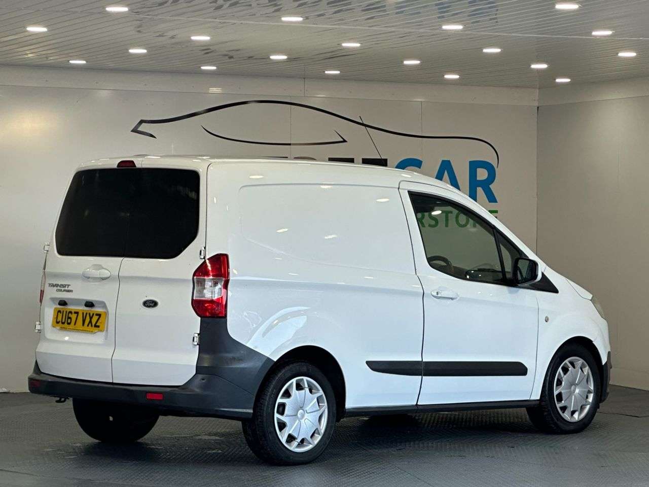 2017 FORD TRANSIT COURIER 2017 FORD TRANSIT COURIER