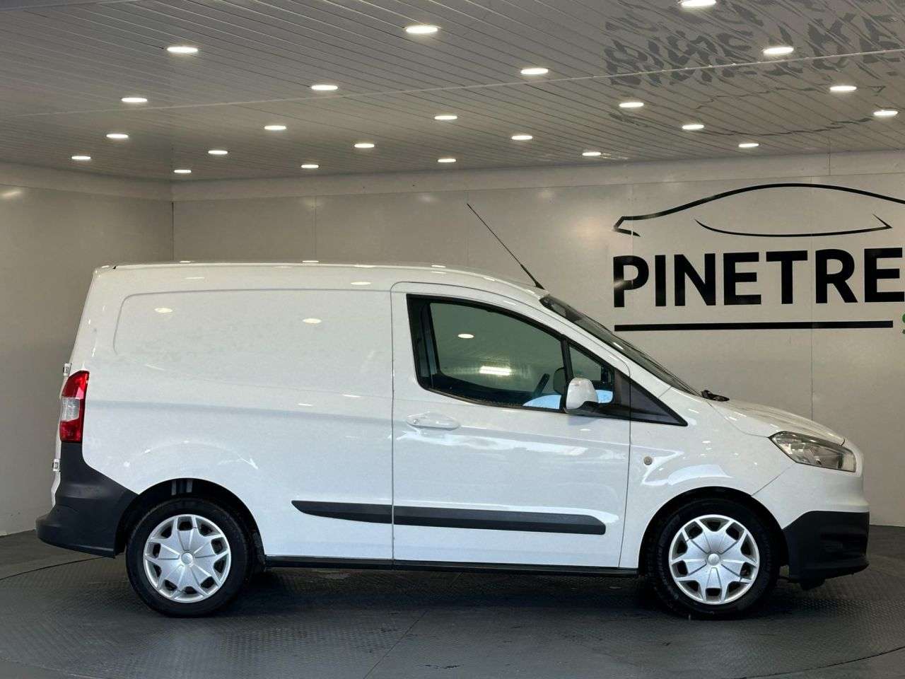 2017 FORD TRANSIT COURIER 2017 FORD TRANSIT COURIER