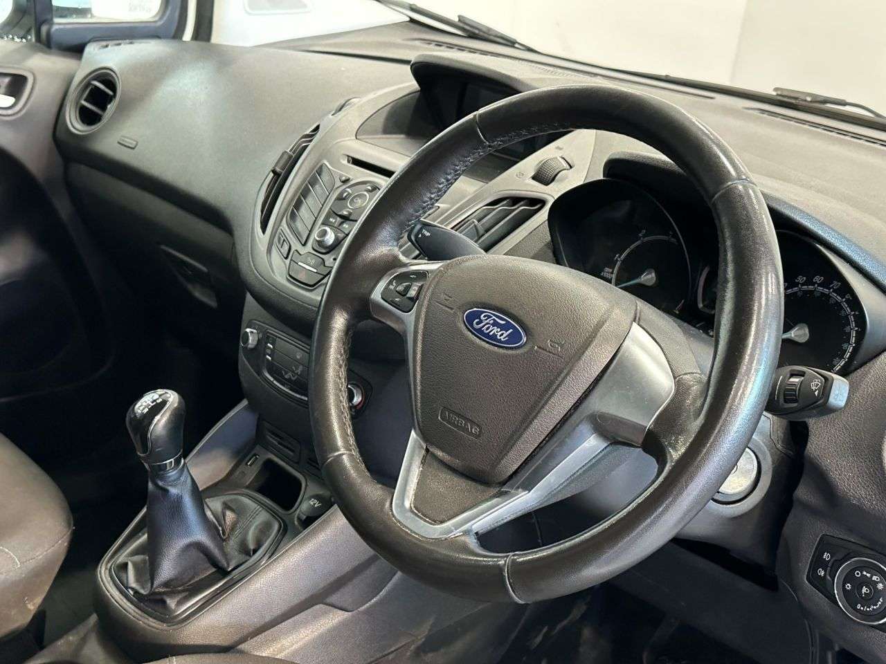 2017 FORD TRANSIT COURIER 2017 FORD TRANSIT COURIER