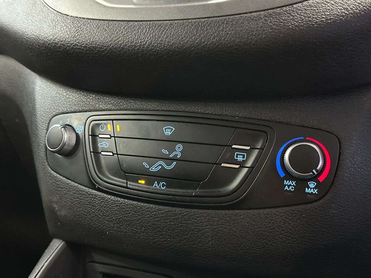 2017 FORD TRANSIT COURIER 2017 FORD TRANSIT COURIER