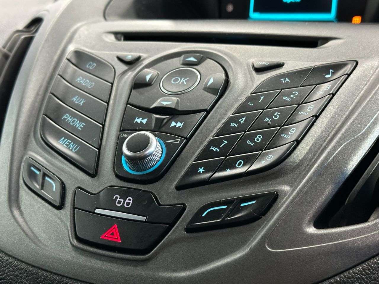 2017 FORD TRANSIT COURIER 2017 FORD TRANSIT COURIER