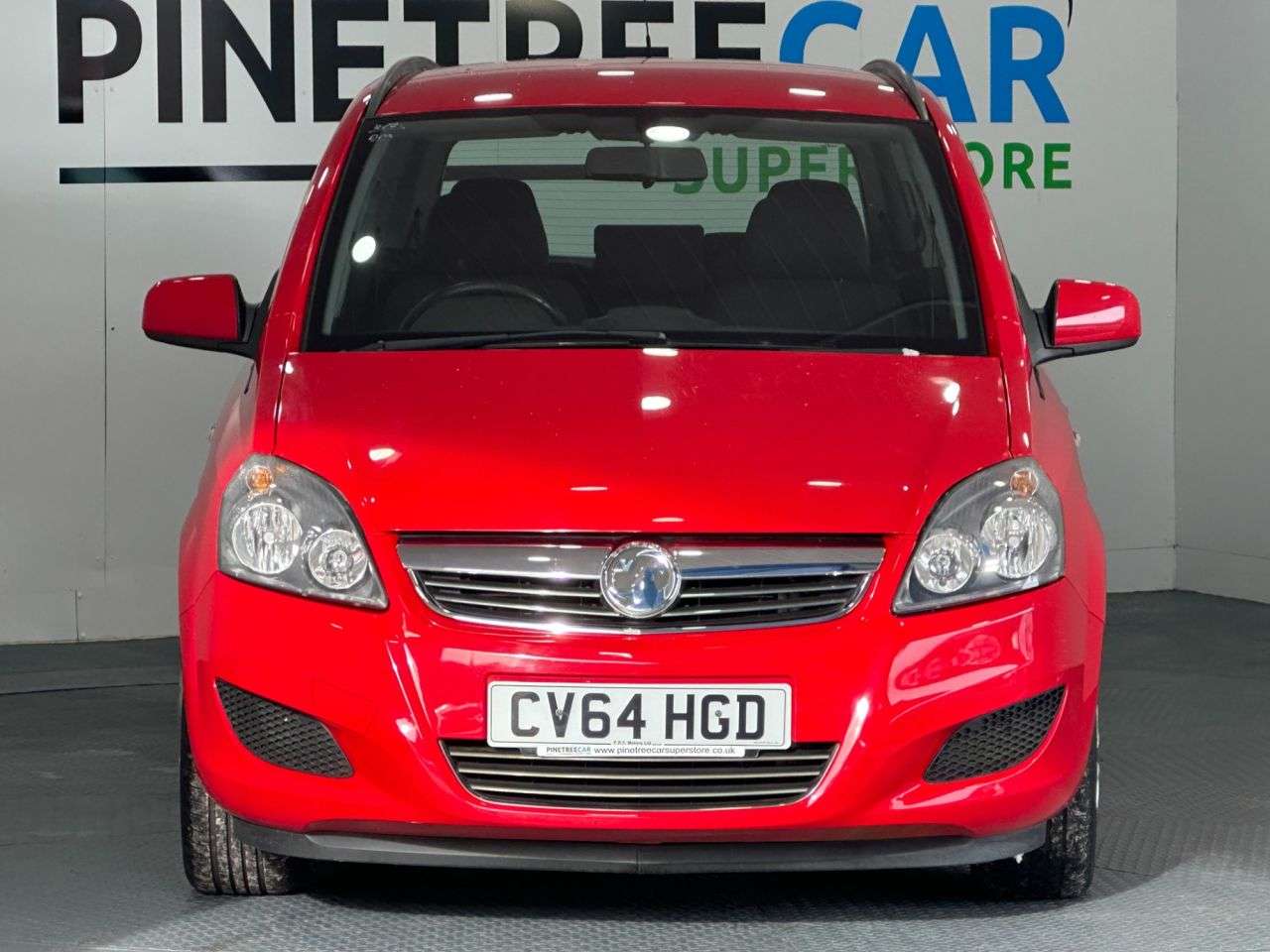 A 2014 VAUXHALL ZAFIRA 1.8 16V Exclusiv MPV 5dr Petrol Manual Euro 5 (120 ps) A 2014 VAUXHALL ZAFIRA 1.8 16V Exclusiv MPV 5dr Petrol Manual Euro 5 (120 ps)