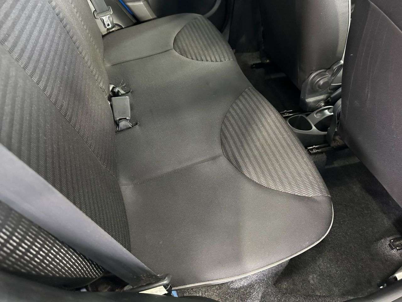 2013 PEUGEOT 107 2013 PEUGEOT 107