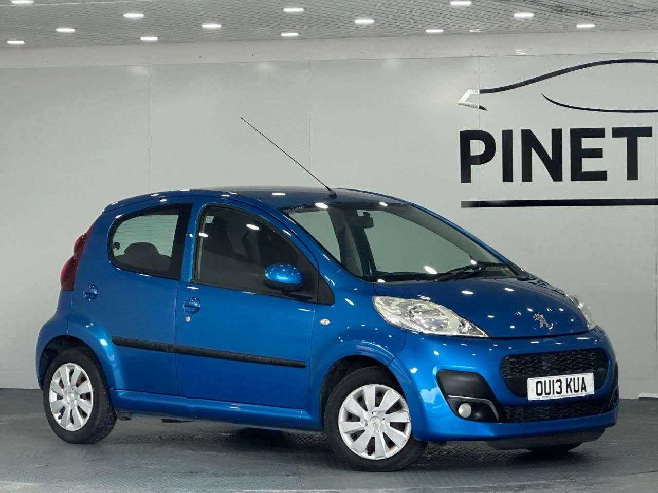 A 2013 PEUGEOT 107 1.0 12V Active Hatchback 5dr Petrol Manual Euro 5 (68 ps) A 2013 PEUGEOT 107 1.0 12V Active Hatchback 5dr Petrol Manual Euro 5 (68 ps)