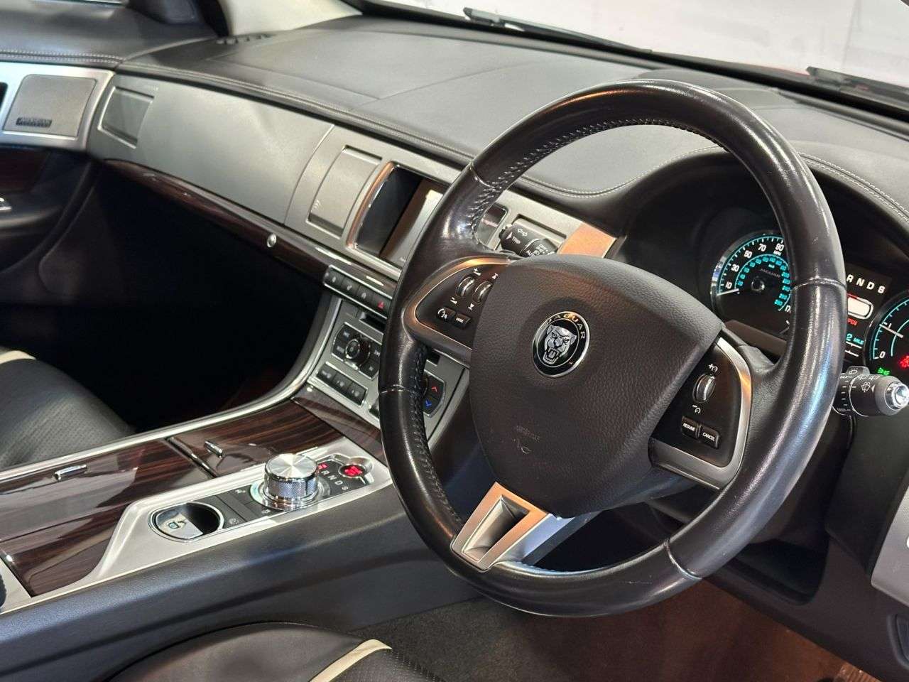 2015 JAGUAR XF 2015 JAGUAR XF