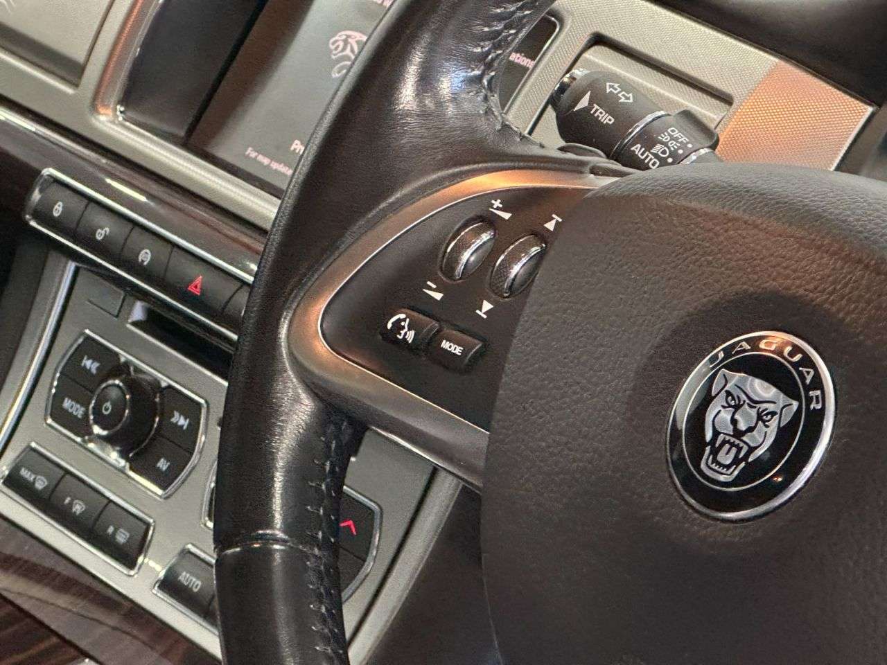 2015 JAGUAR XF 2015 JAGUAR XF